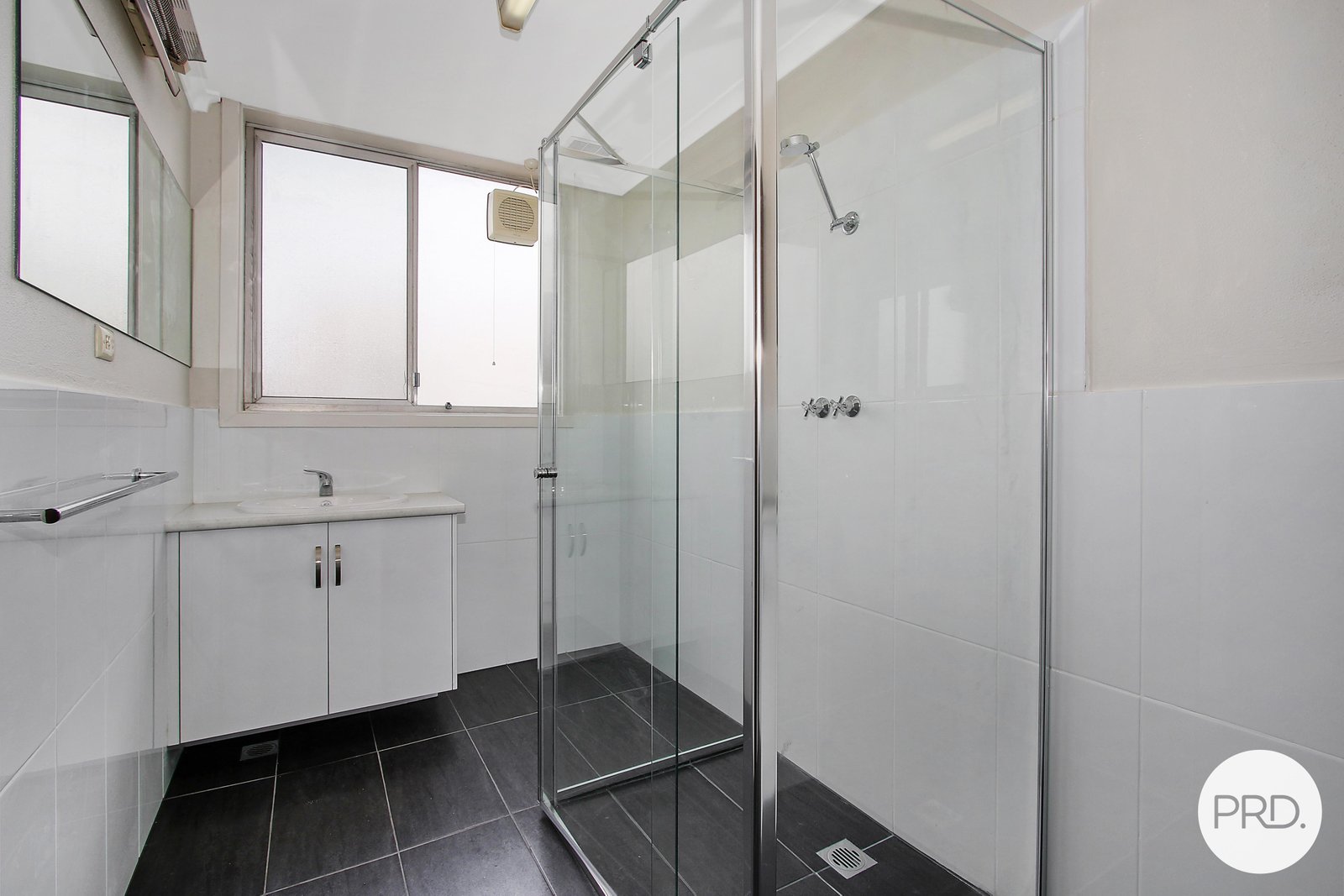 3/523 Kiewa Place ALBURY 8