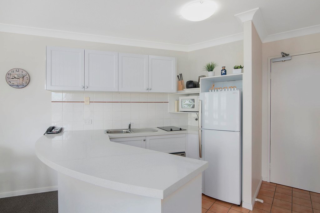 352/99 Griffith Street COOLANGATTA 4