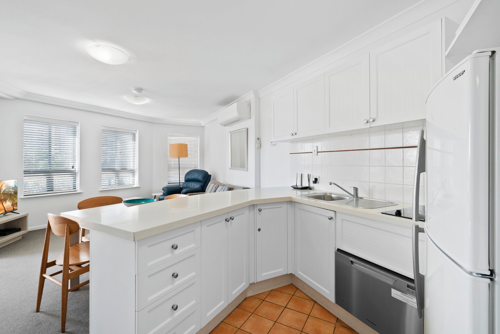 352/99 Griffith Street COOLANGATTA 6