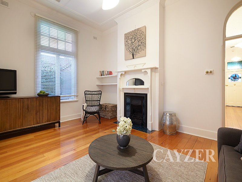 Gallery: 353 Bank Street