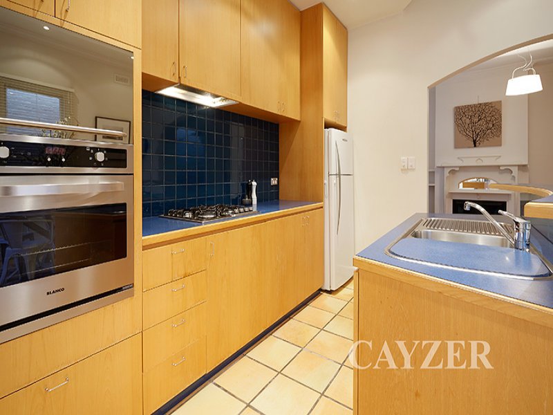 Gallery: 353 Bank Street