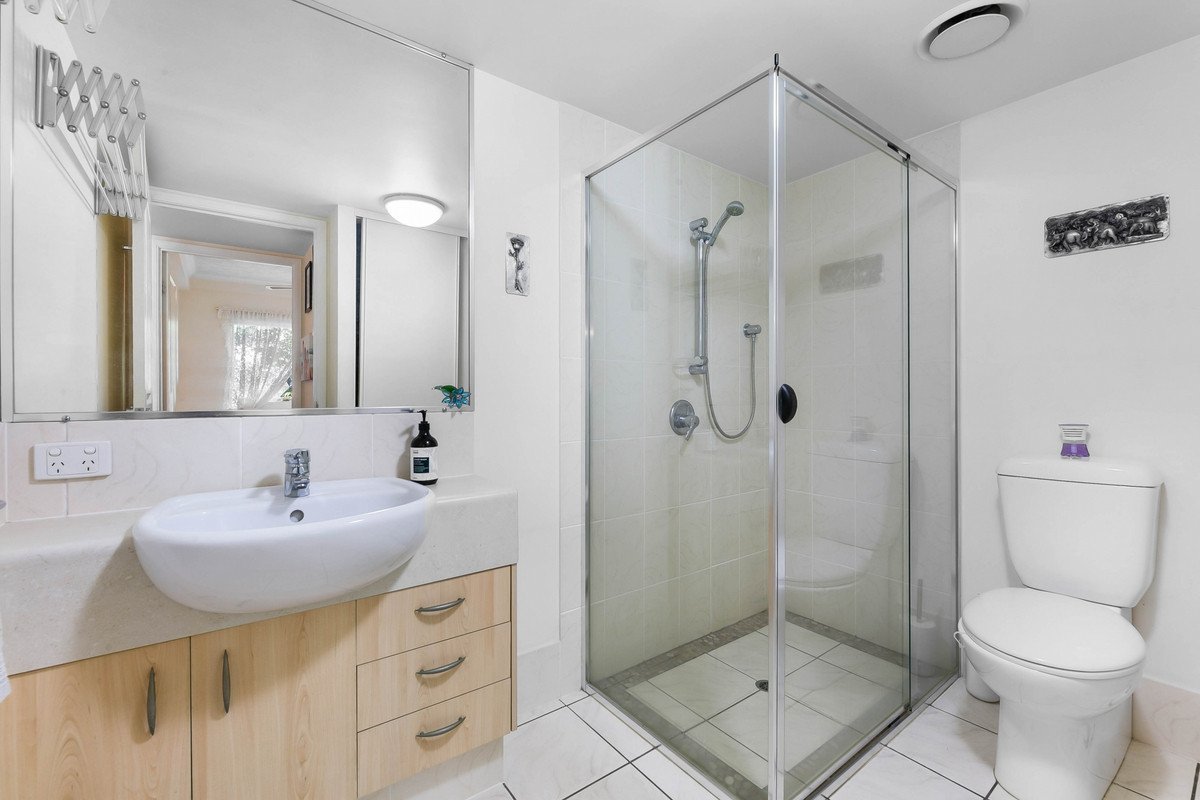 35/4 Park Avenue Burleigh Heads 8