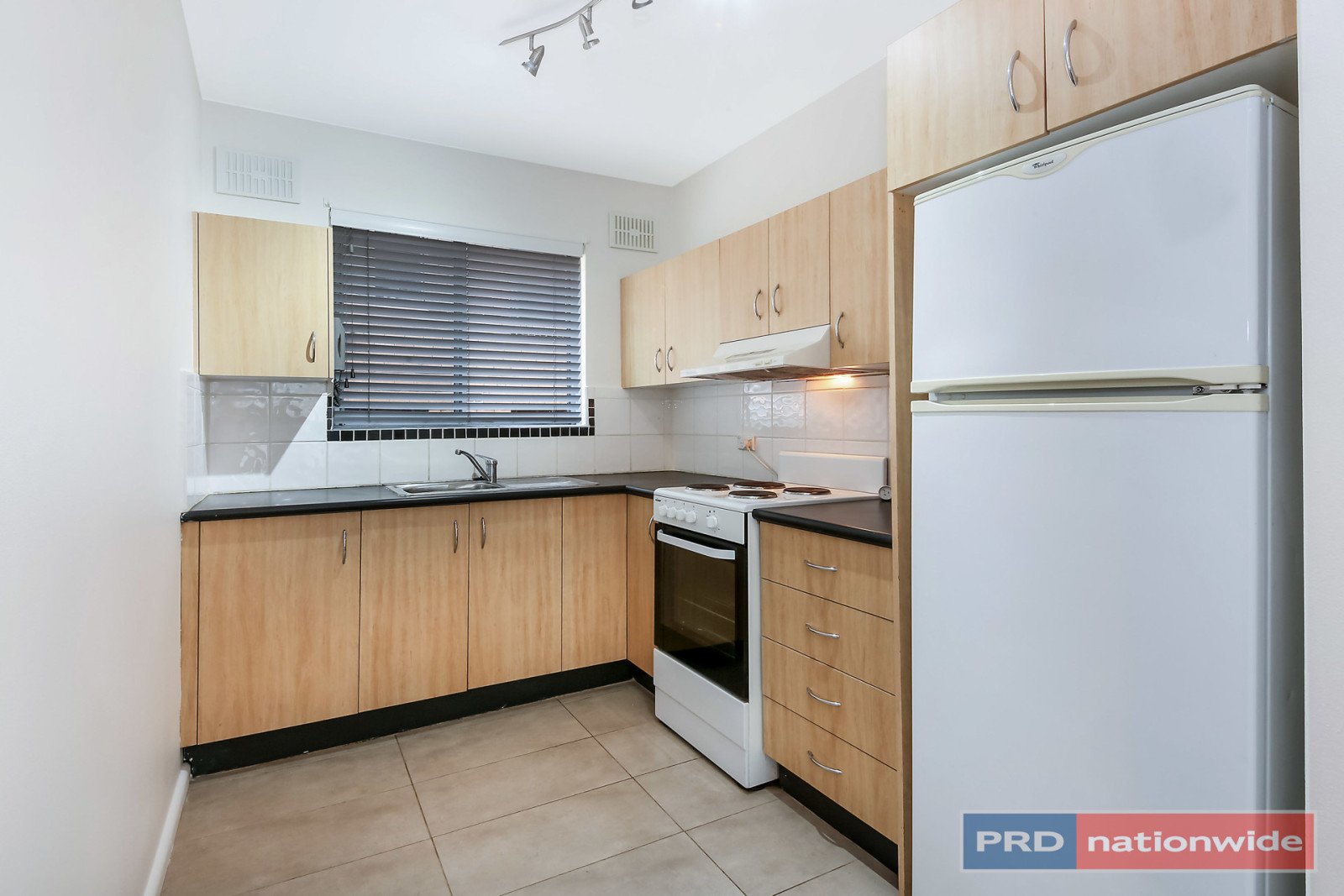 3/54 The Avenue HURSTVILLE 3