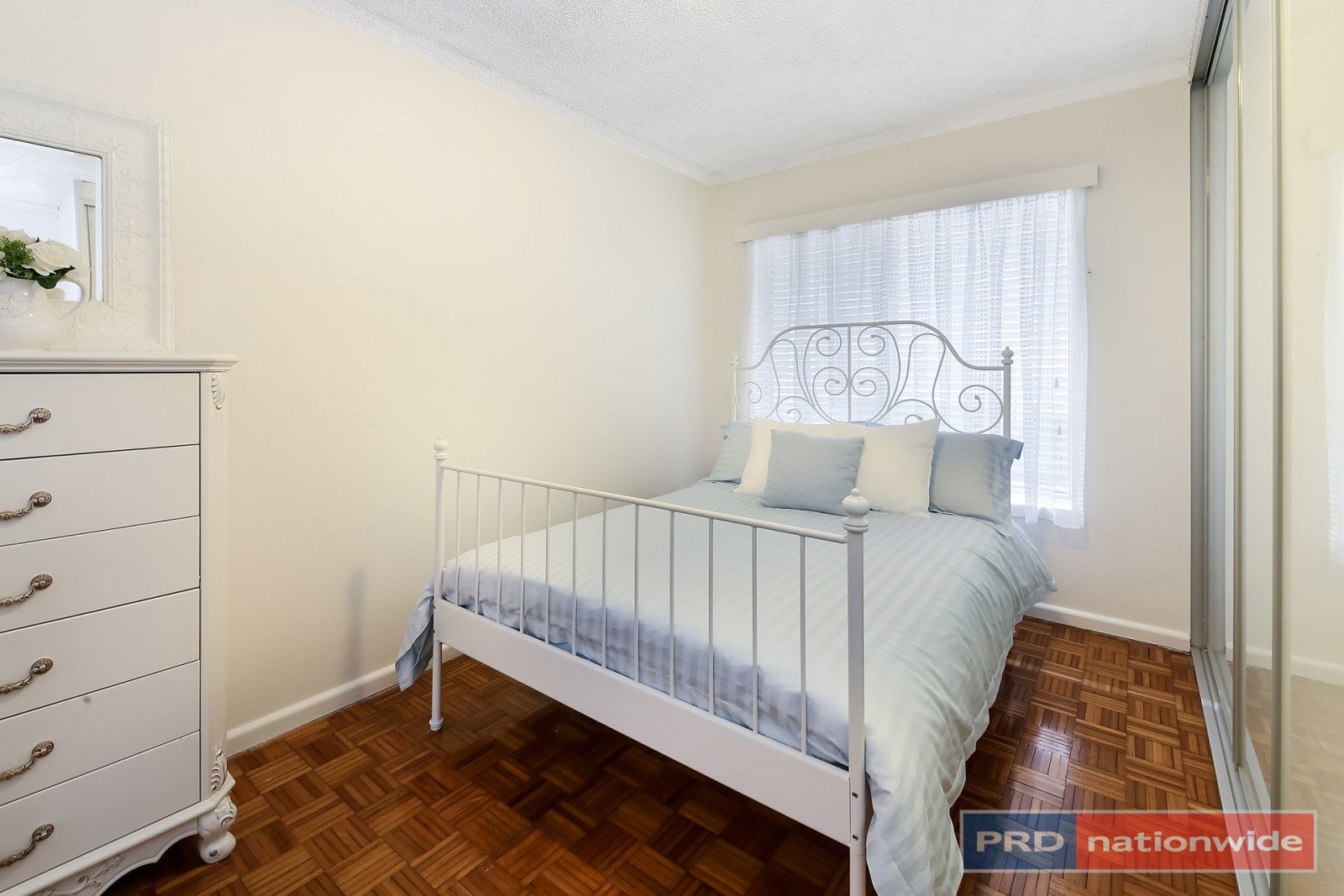 3/54 The Avenue HURSTVILLE 4