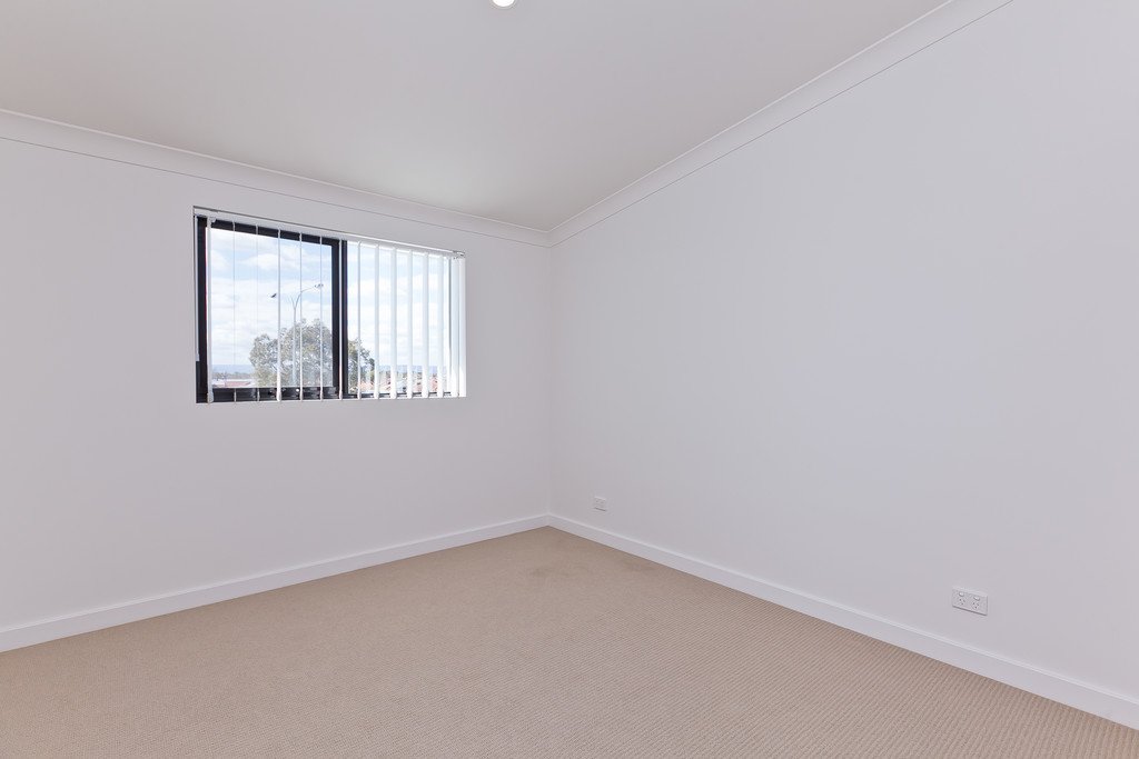 35/412 Ranford Road CANNING VALE 9