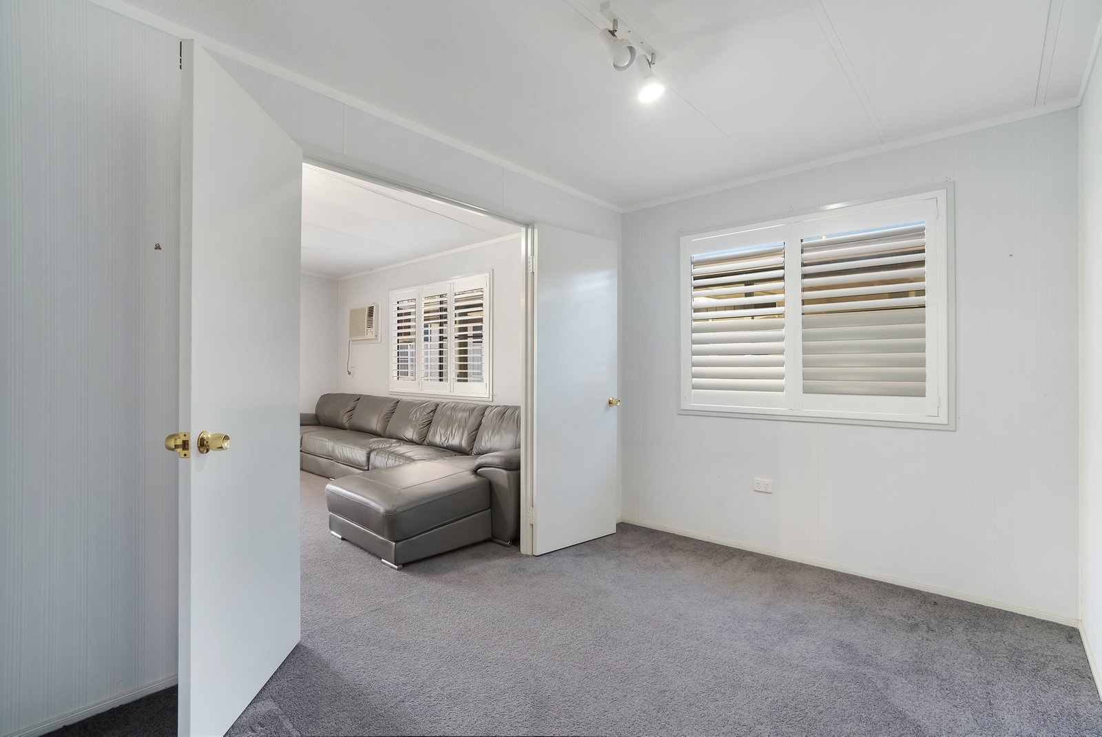 35/554 Gan Gan Road ONE MILE 14
