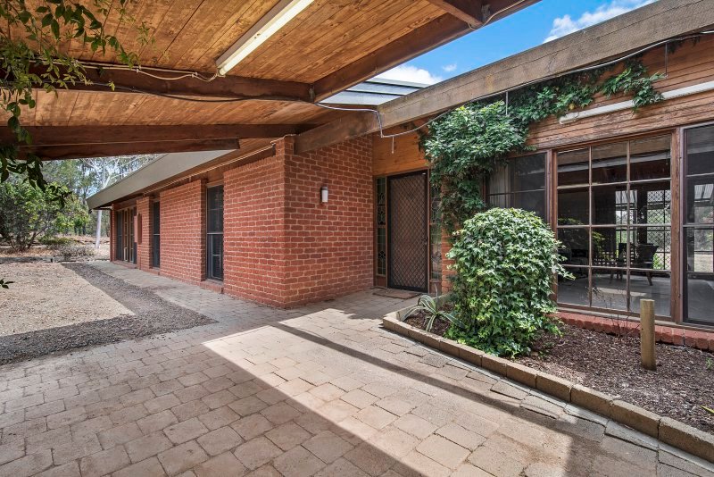 357 Sinclairs Road STRATHFIELDSAYE 2