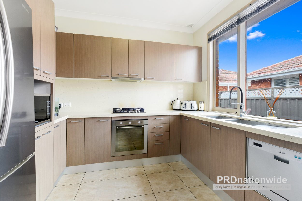 3/58-60 Chuter Avenue RAMSGATE BEACH 3