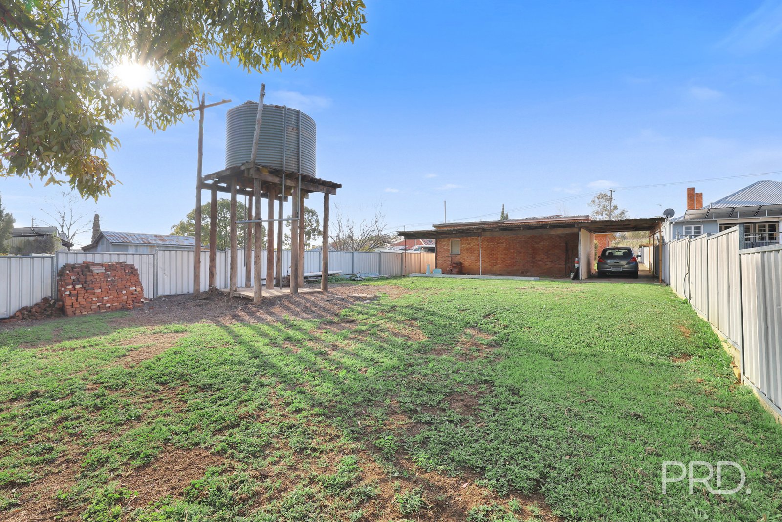 359 Armidale Road EAST TAMWORTH 14