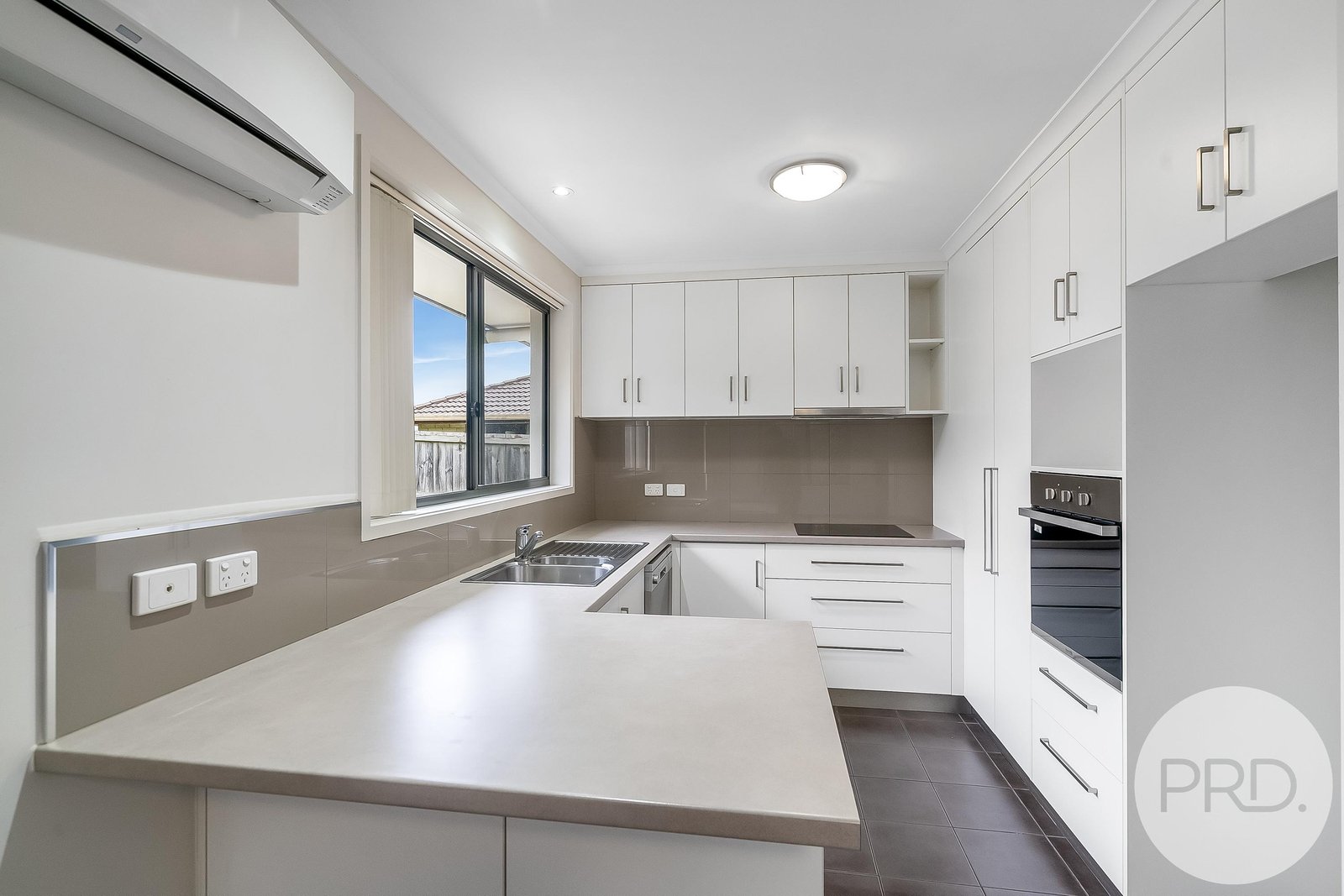 3/59 Drysdale Ave  KINGSTON 2