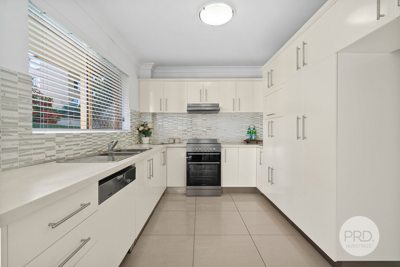 3/59 The Avenue HURSTVILLE 5
