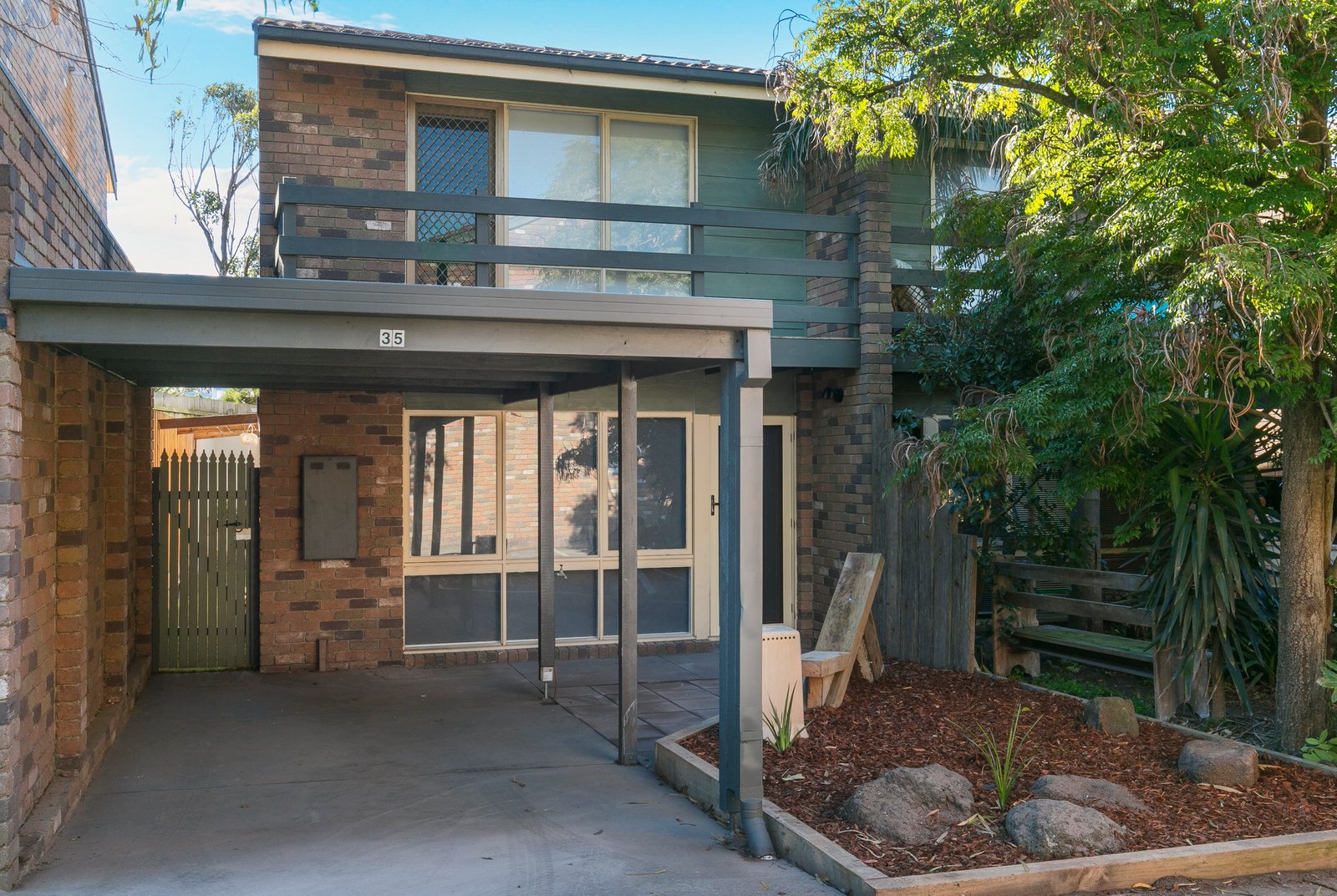 Gallery: 35/99-101 Nepean Highway