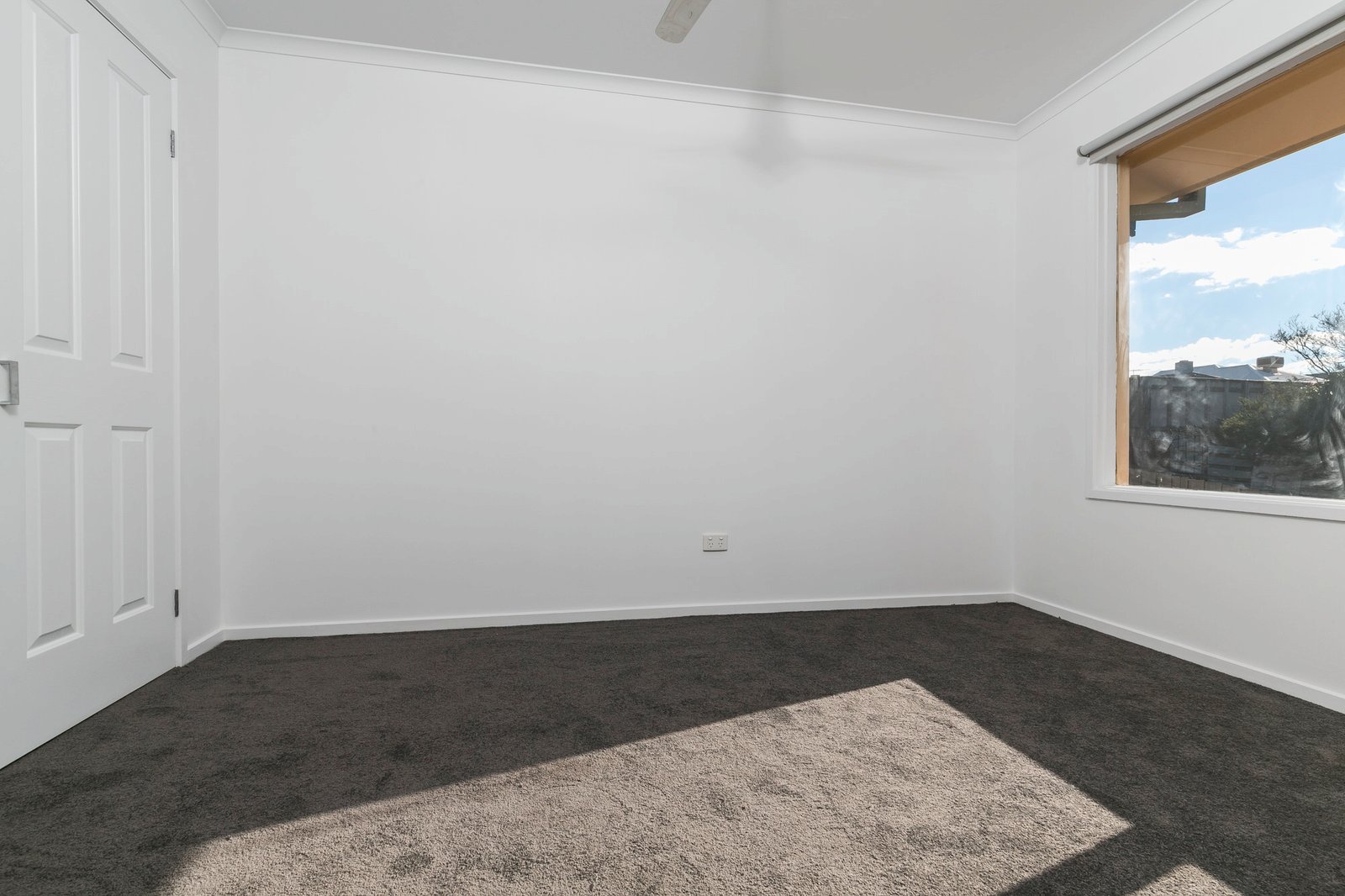 Gallery: 35/99-101 Nepean Highway