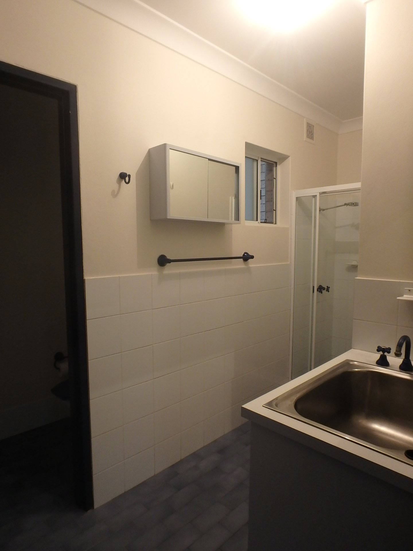 3/5a Gow Place LAURIETON 4