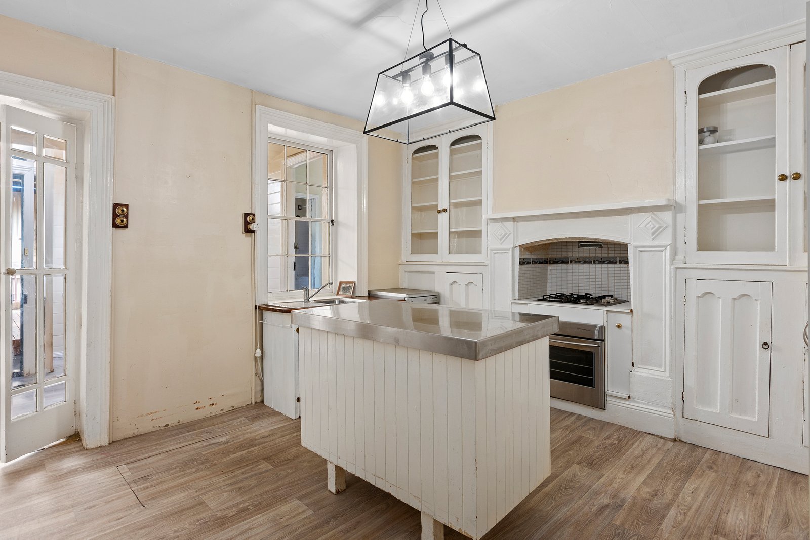 Gallery: 35A Honeysuckle St
