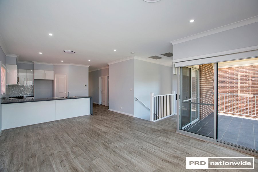 35A Johnston Street TAMWORTH 6