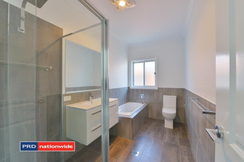 35a Johnston Street TAMWORTH 5