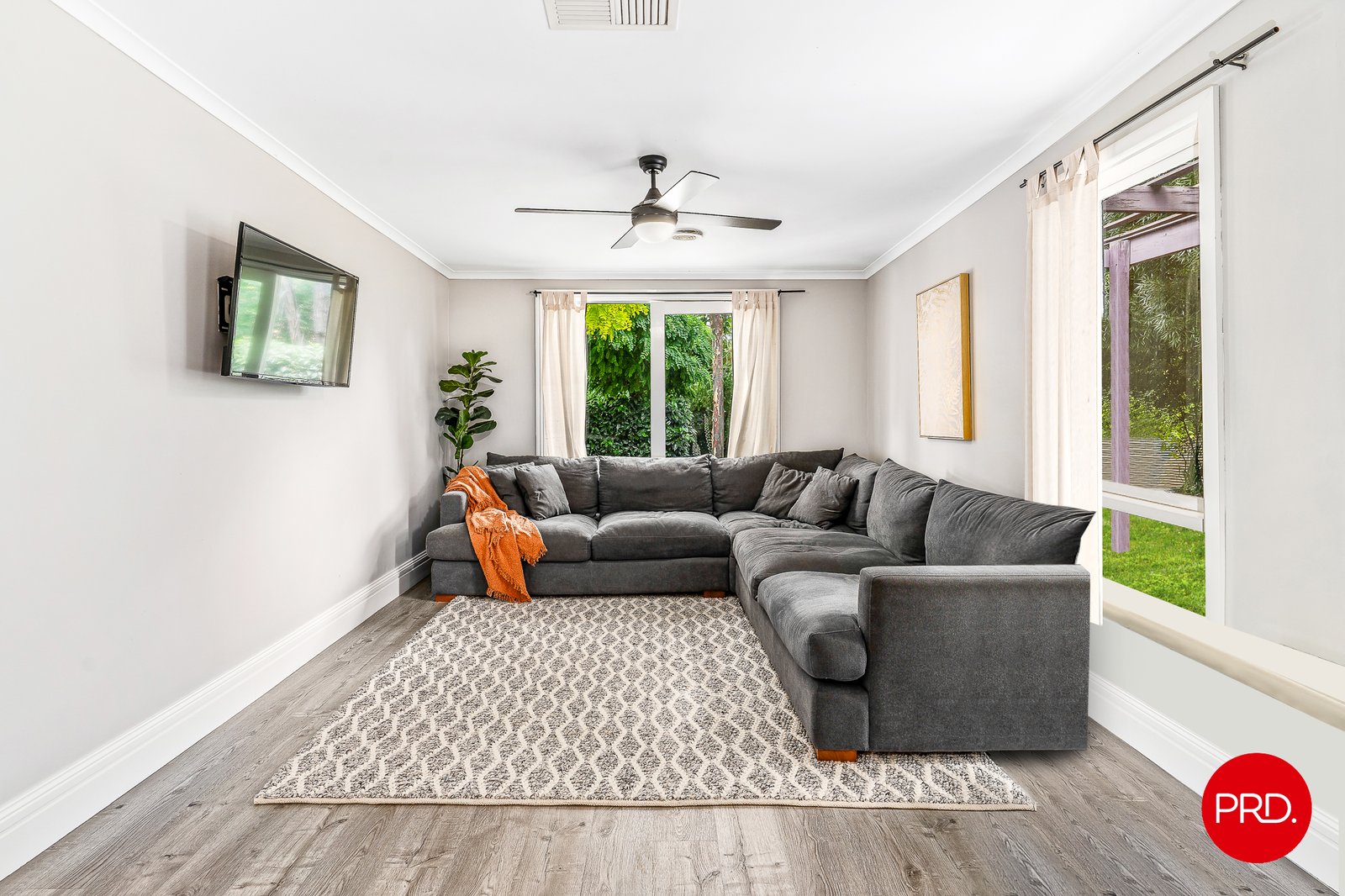 35A Macdougall Road GOLDEN SQUARE 5