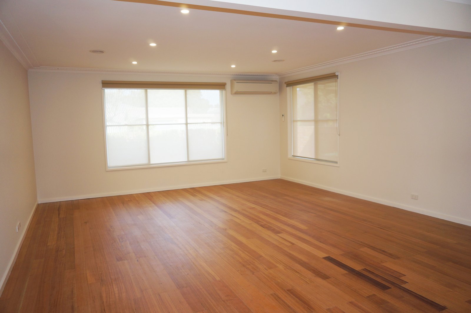 Gallery: 35A Wards Grove
