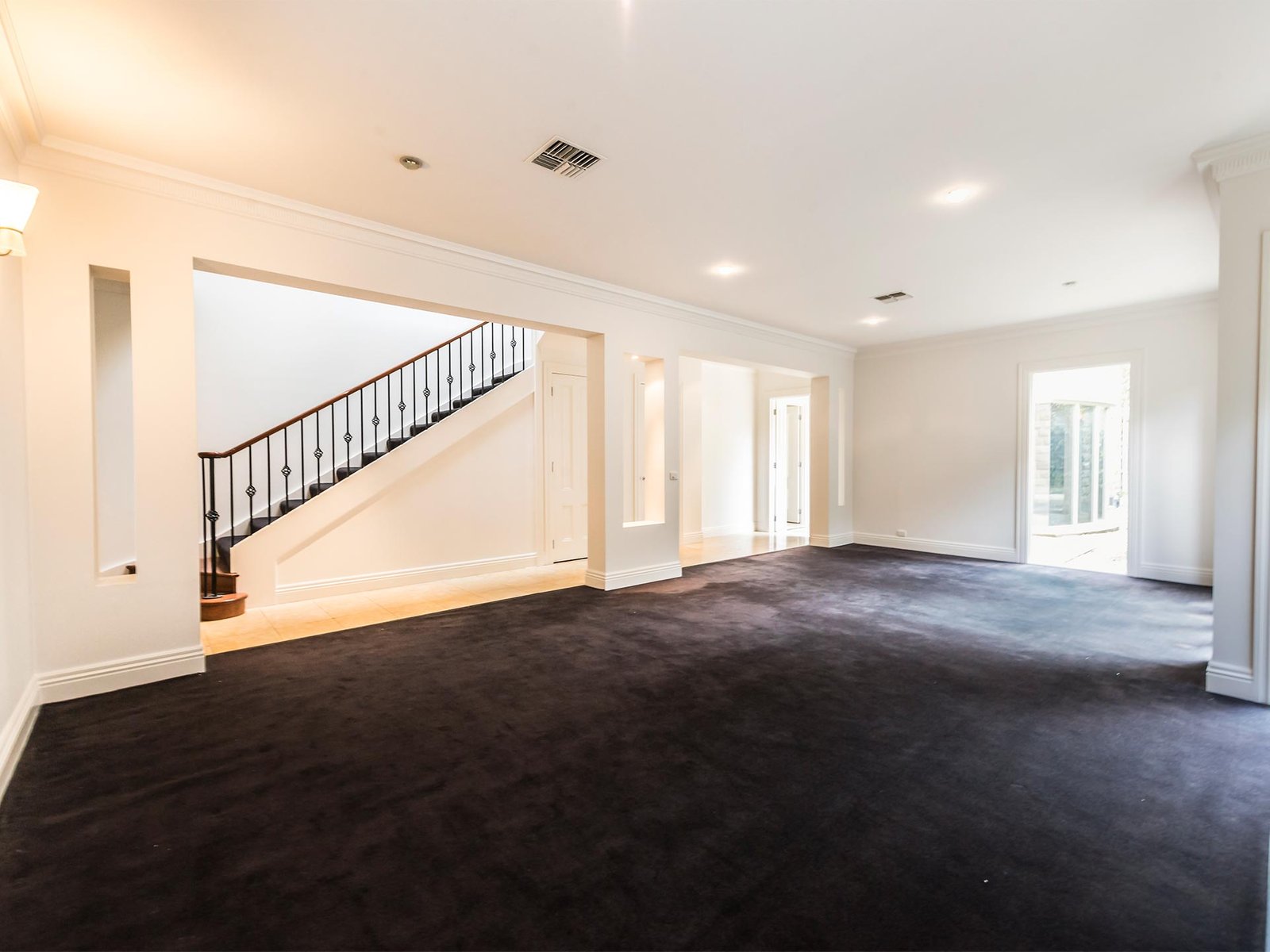 Gallery: 35B Elwood Street