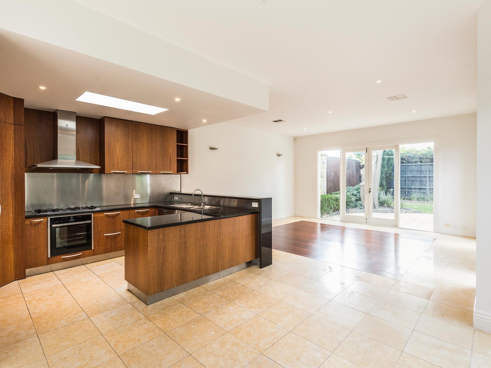 Gallery: 35B Elwood Street