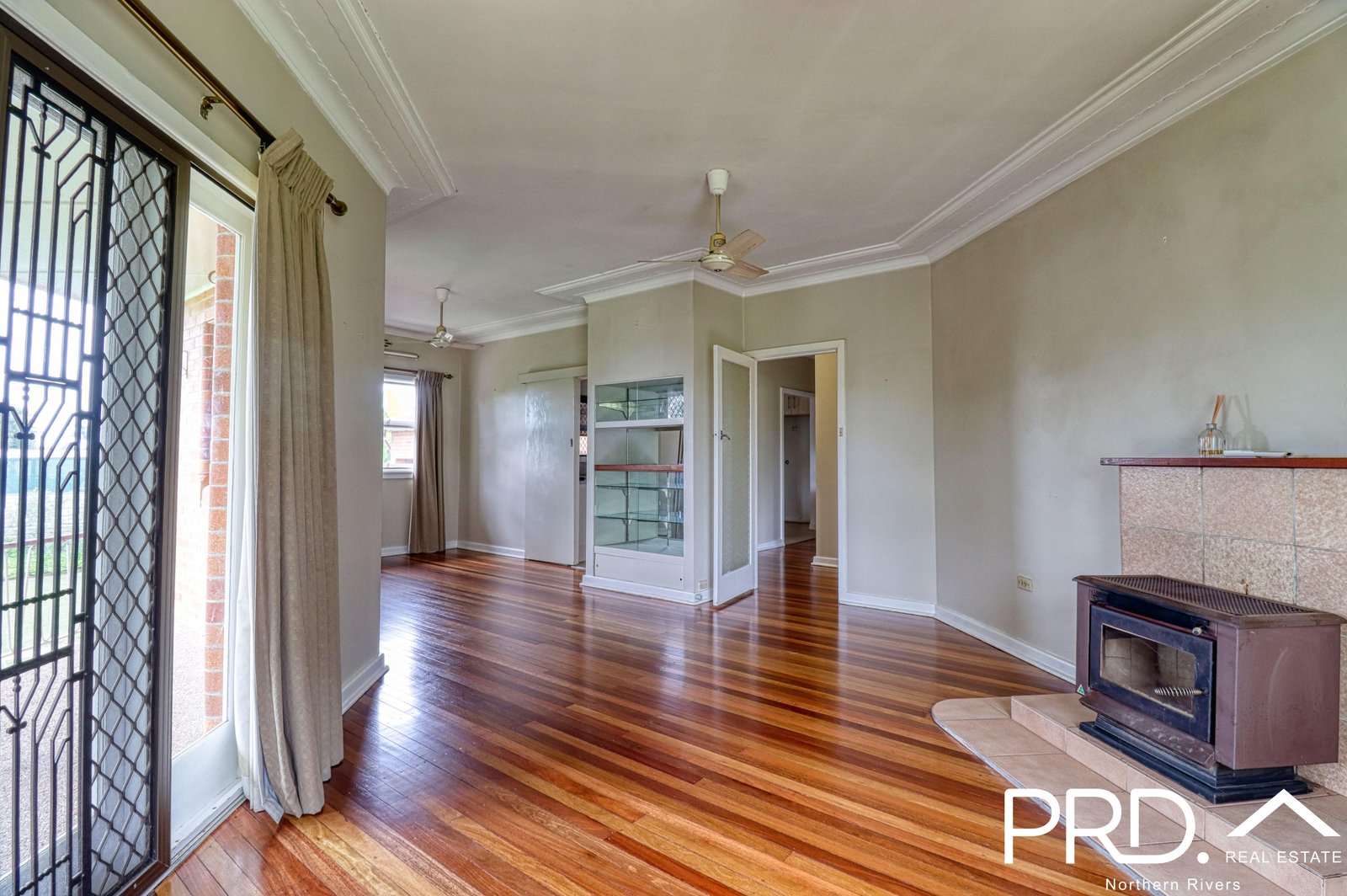 35B Hickey Street CASINO 8