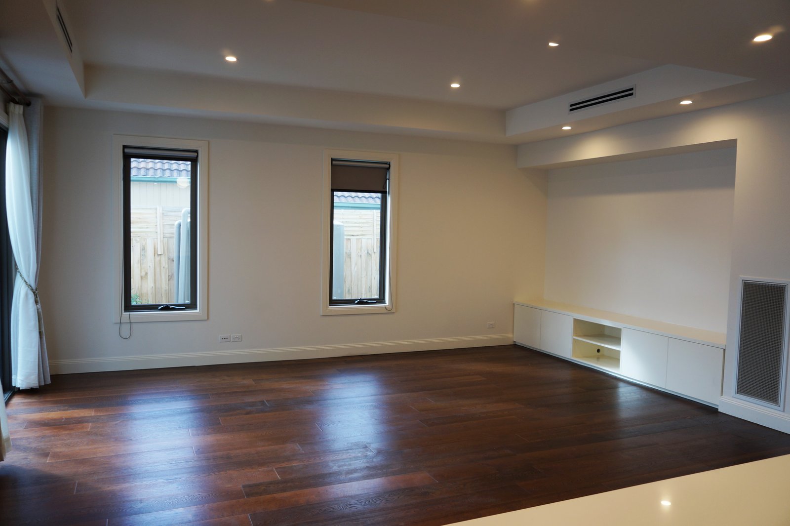 Gallery: 35B Lonsdale Avenue