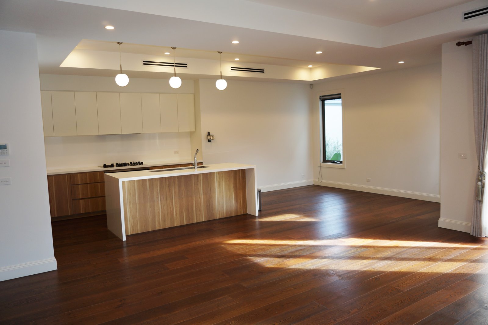 Gallery: 35B Lonsdale Avenue
