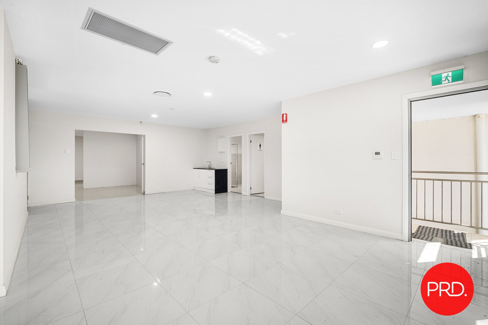 35C Planthurst Street CARLTON 2