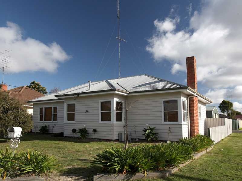 36 Alfred Street SEBASTOPOL 1