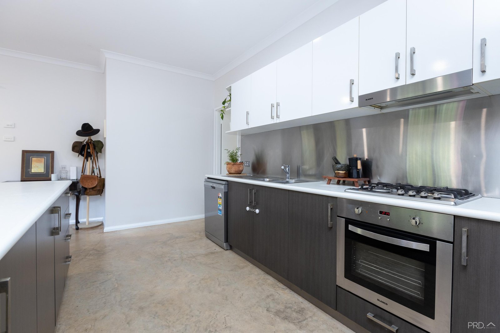 36 Anne Street BROOME 9