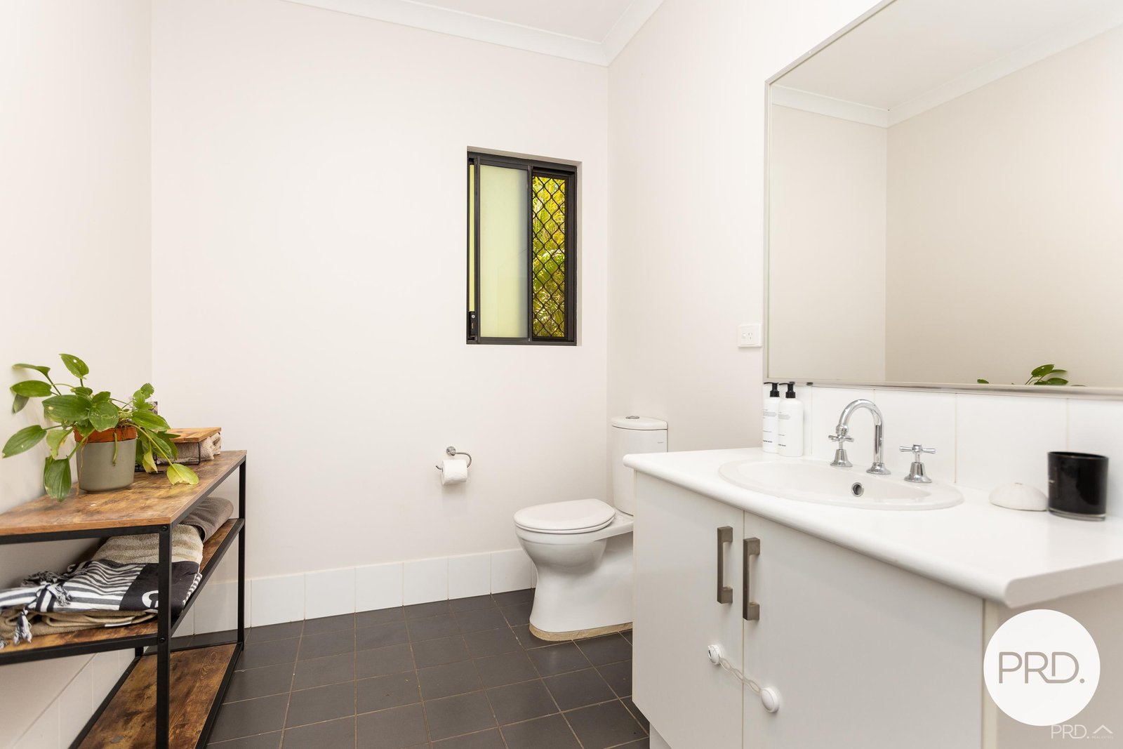 36 Anne Street BROOME 6