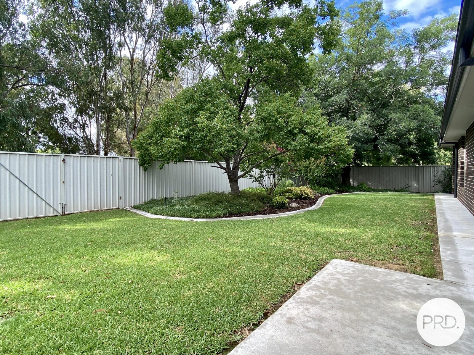 3/6 Annika Place NORTH ALBURY 13