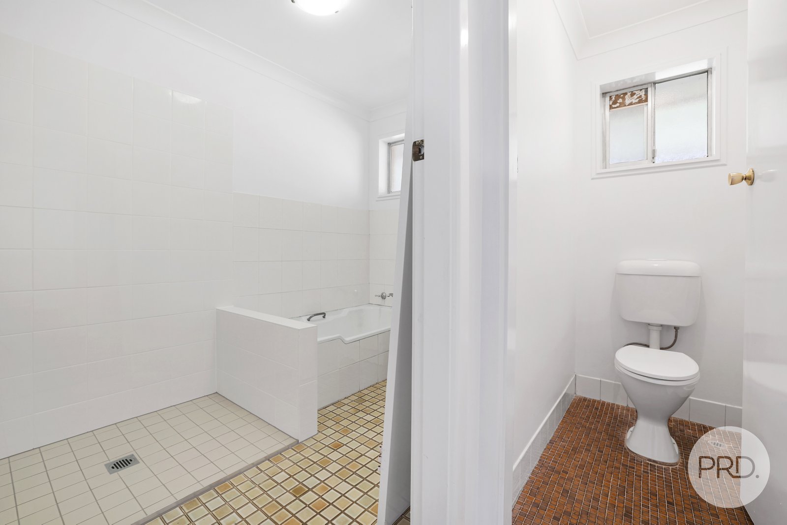 36 Arinya Street TAMWORTH 11