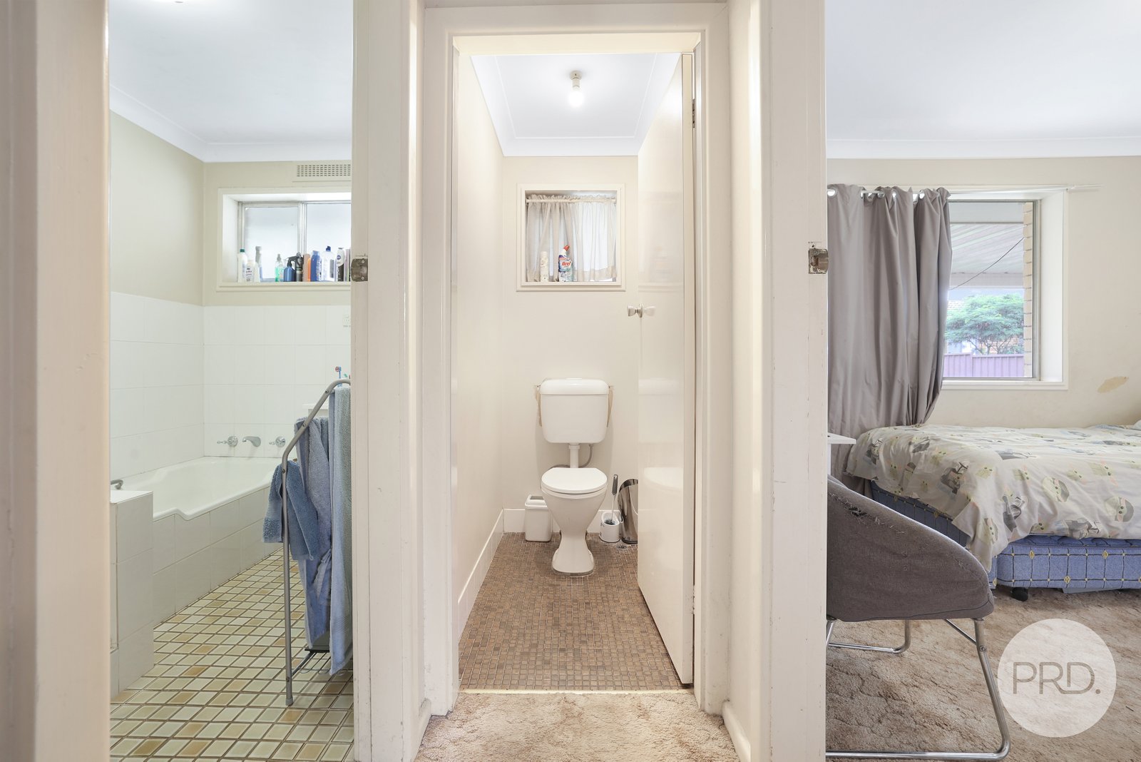 36 Arinya Street TAMWORTH 11