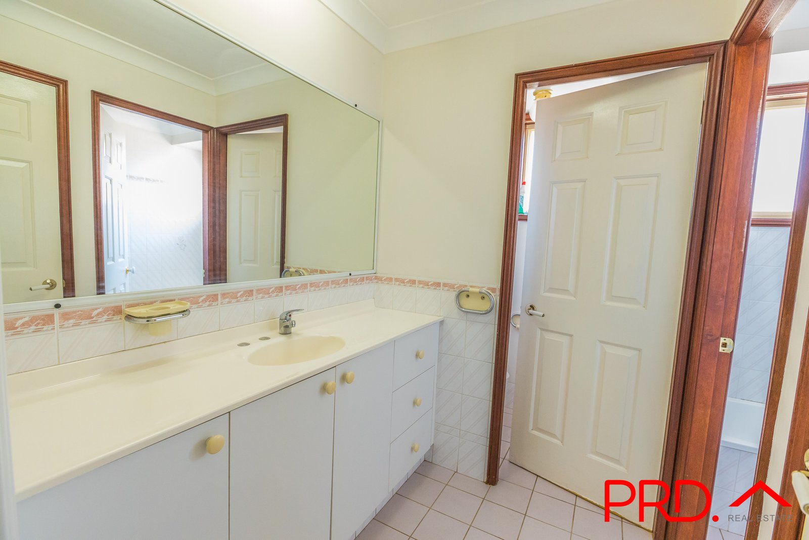 36 Banjo Circuit HILLVUE 13