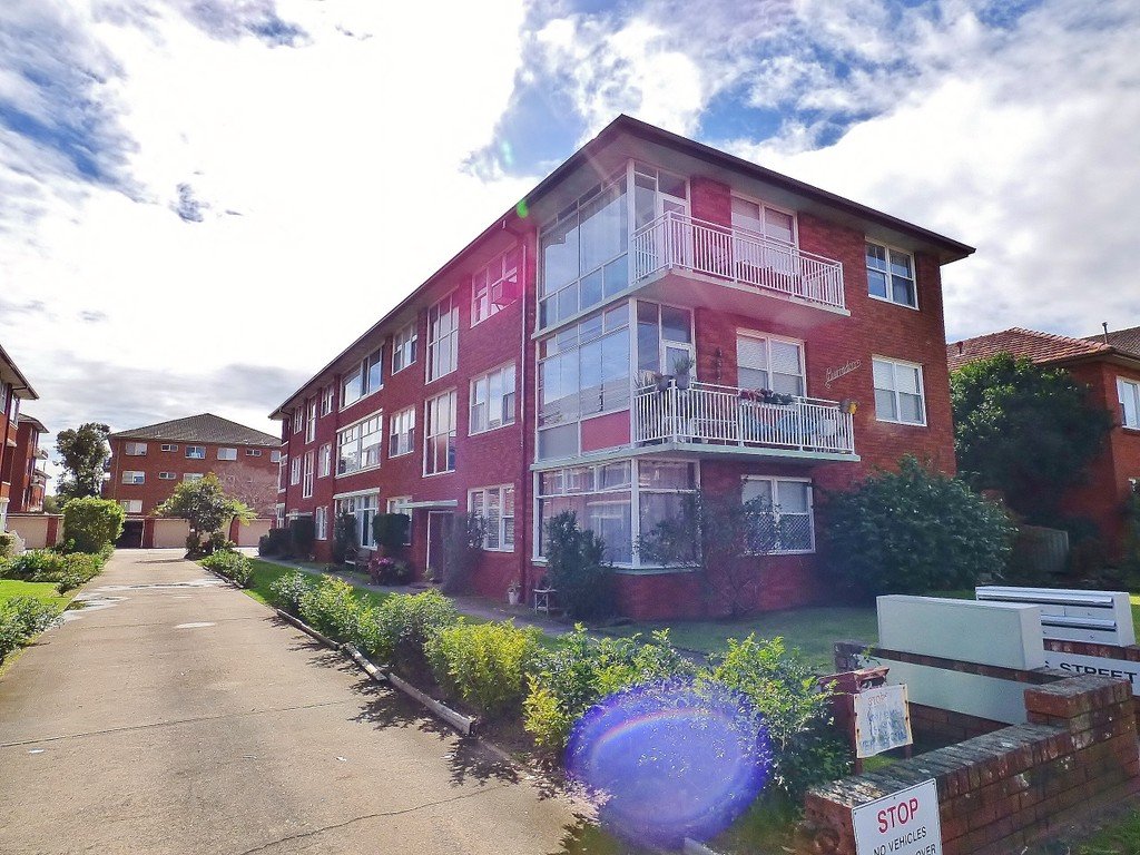 36 Banks Street MONTEREY 6