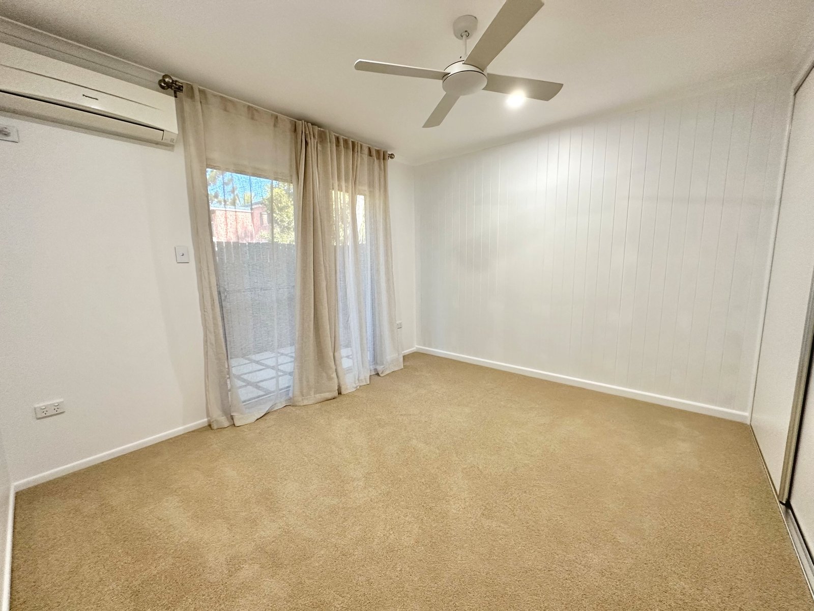 3/6 Beach Avenue TANNUM SANDS 8