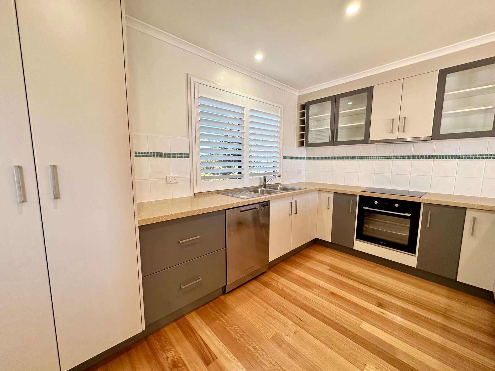 3/6 Beach Avenue TANNUM SANDS 12