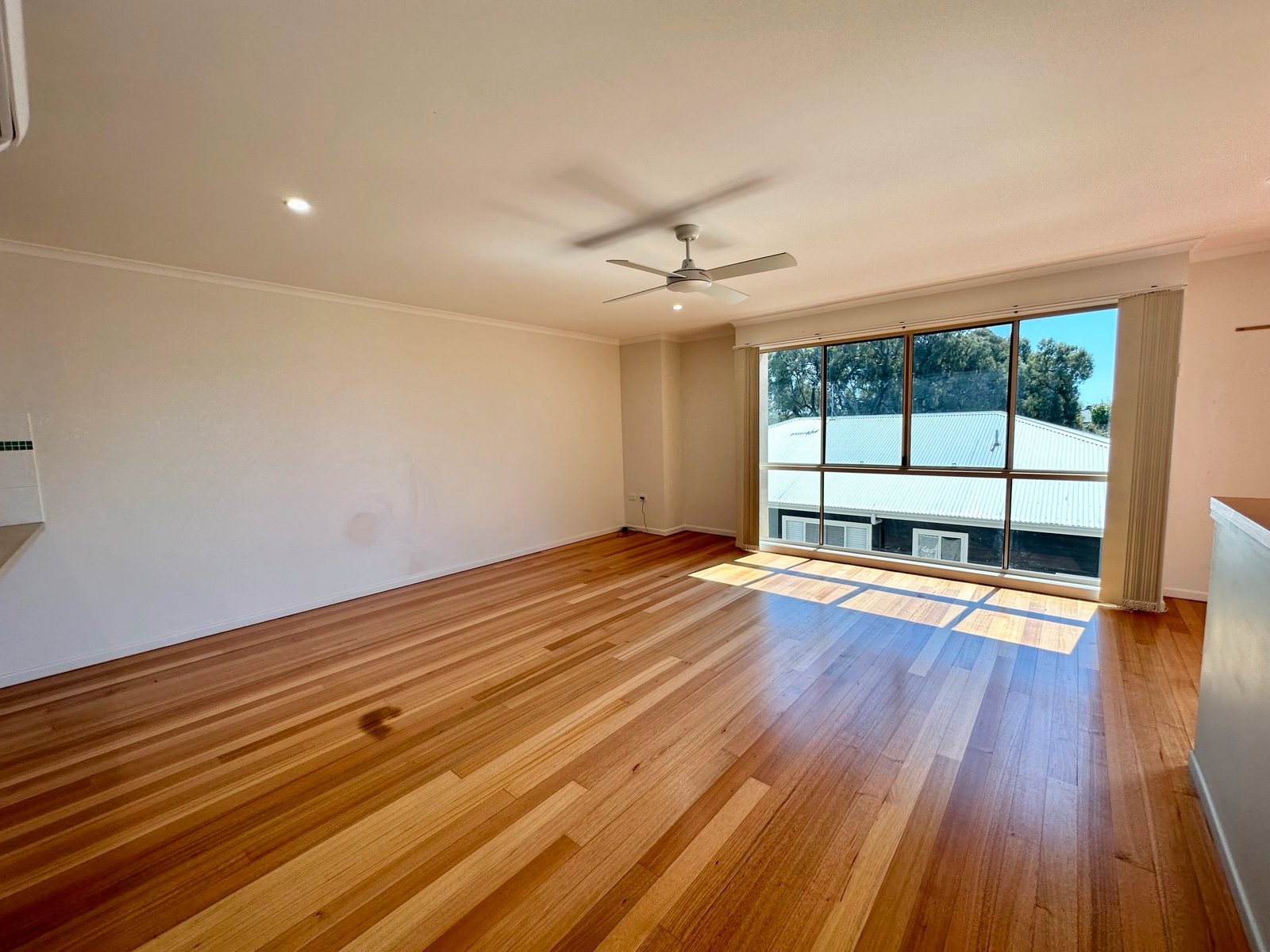 3/6 Beach Avenue TANNUM SANDS 16