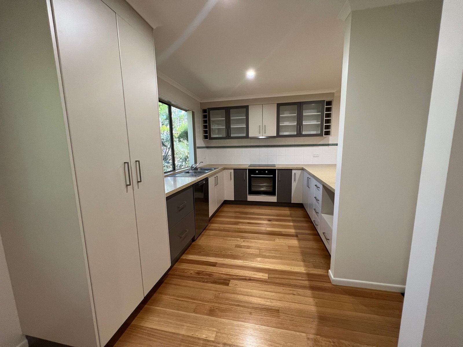 3/6 Beach Avenue TANNUM SANDS 3
