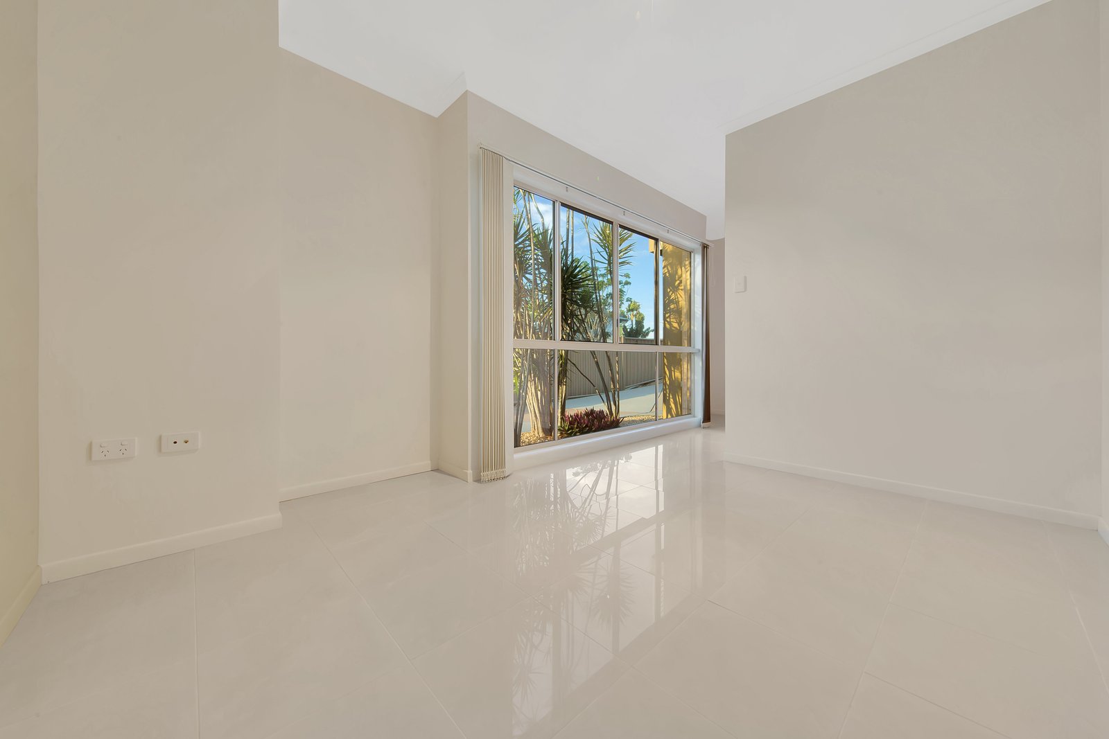 3/6 Beach Avenue TANNUM SANDS 8