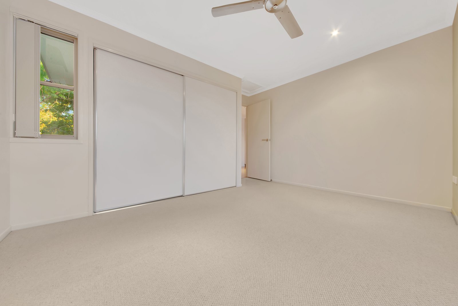 3/6 Beach Avenue TANNUM SANDS 16