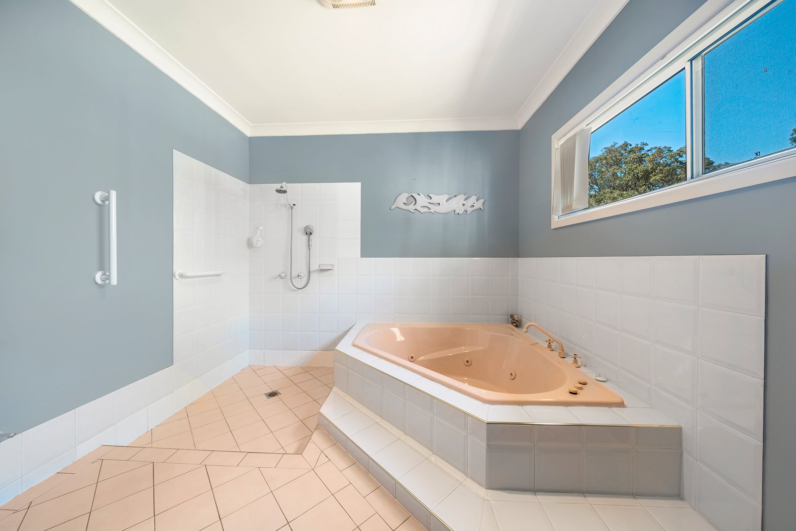 36 Bell Street DUNBOGAN 12