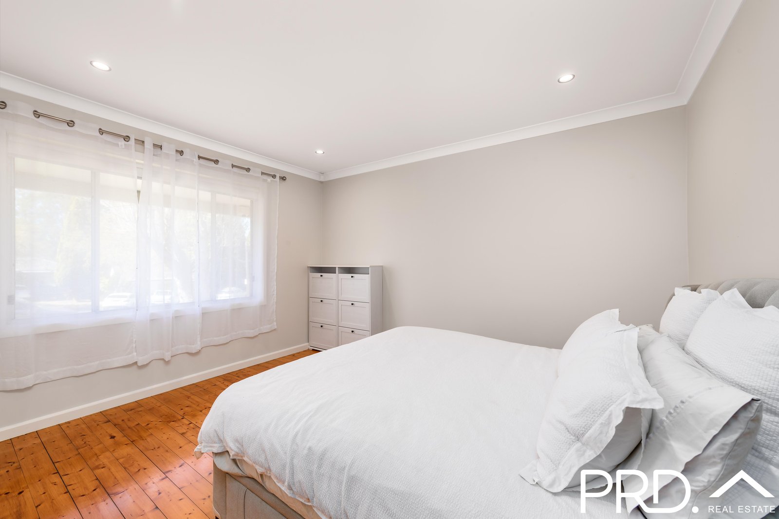 36 Blair Avenue EAST HILLS 6