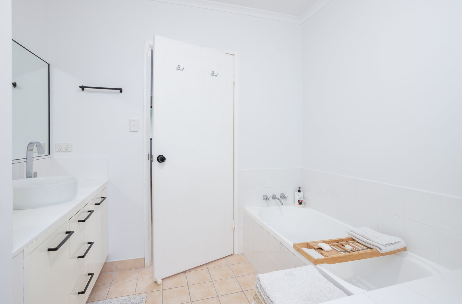 3/6 Border Drive CANNONVALE 12