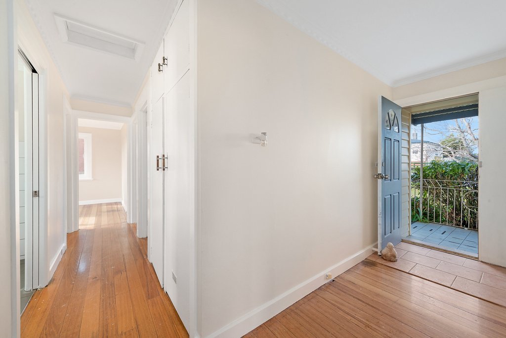 36 Box Hill Road CLAREMONT 6