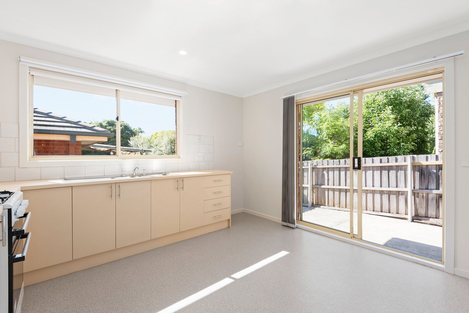 Real Estate and Property in 3/6 Burdekin Road, Highton, VIC