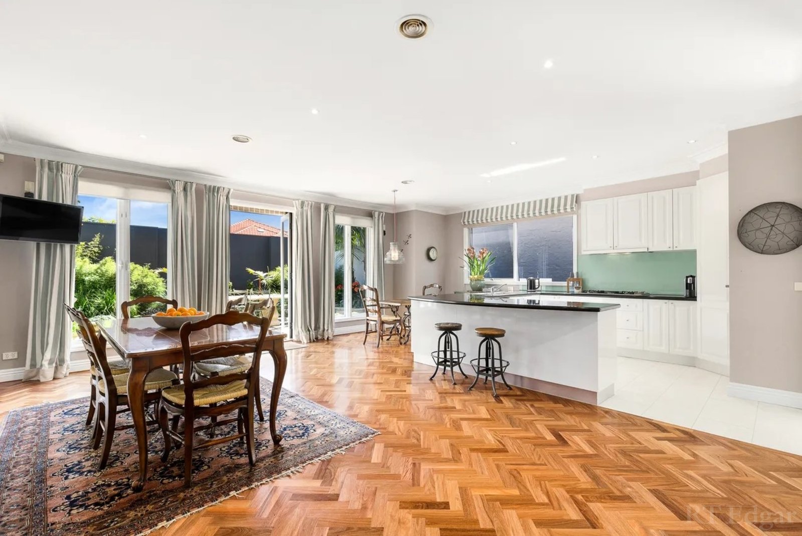 Real Estate and Property in 36 Byrne Avenue, Elwood, VIC