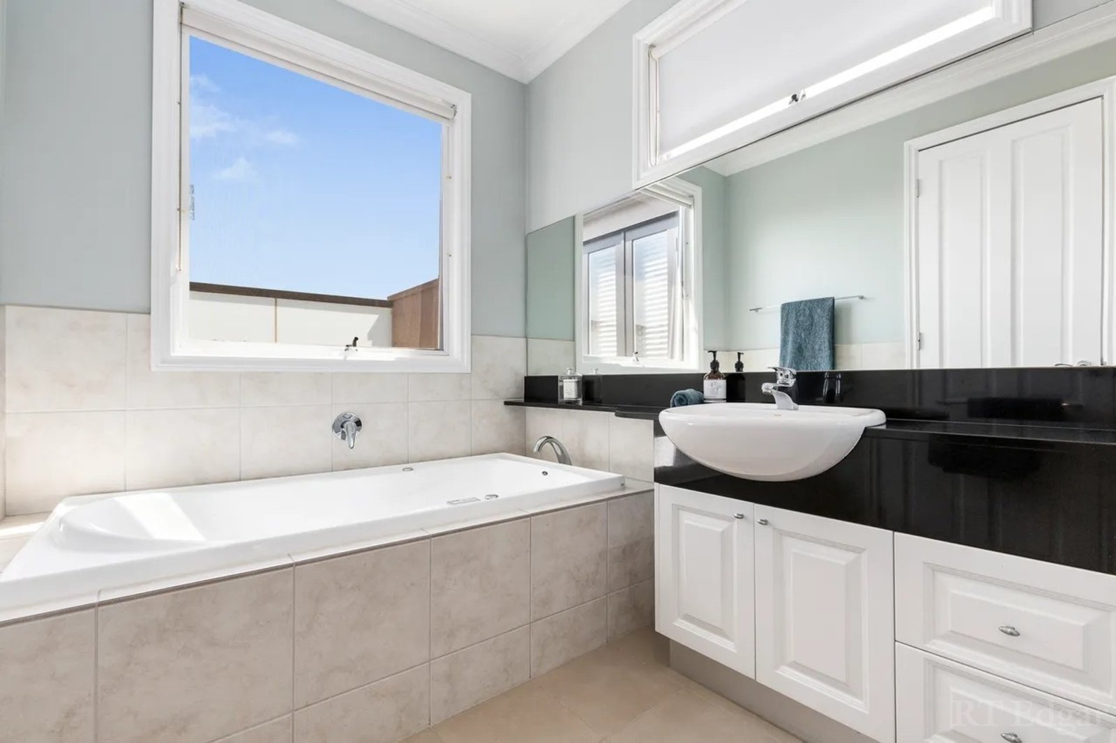 Real Estate and Property in 36 Byrne Avenue, Elwood, VIC